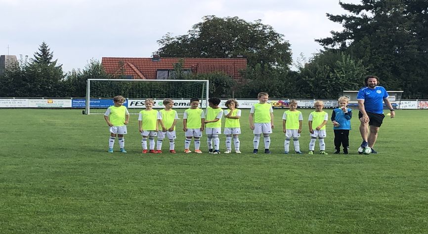 Torspektakel der F-Jugend zum Saisonauftakt - 32:0